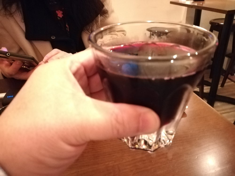 御徒町 上質な立ち飲み スタンディングバーパレ のオシャレな３種盛りと赤ワイン Sakepower