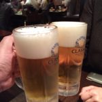 札幌の立ち飲み「おたる三幸」で乾杯！凝ったおつまみをサッポロクラシックで