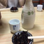 野毛の居酒屋「トミー」で乾杯／湯豆腐と熱燗…あぁ日本人で良かったね